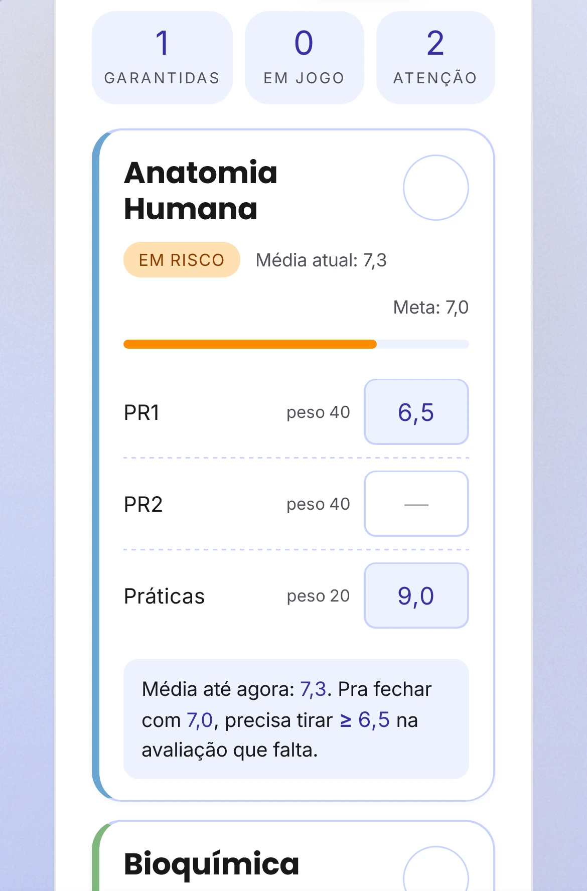 Tela de notas do Foca+ mostrando a média atual 7,3 em Anatomia Humana e o cálculo: para fechar com 7,0, precisa tirar no mínimo 6,5 na avaliação que falta.